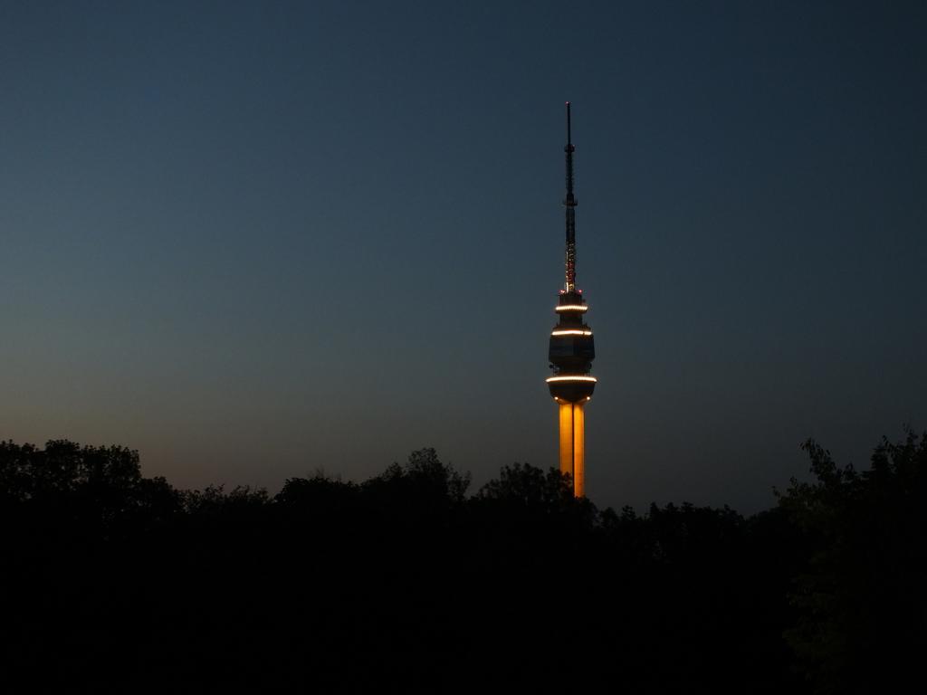 Hotel 1000 Ruza Belgrade Exterior photo